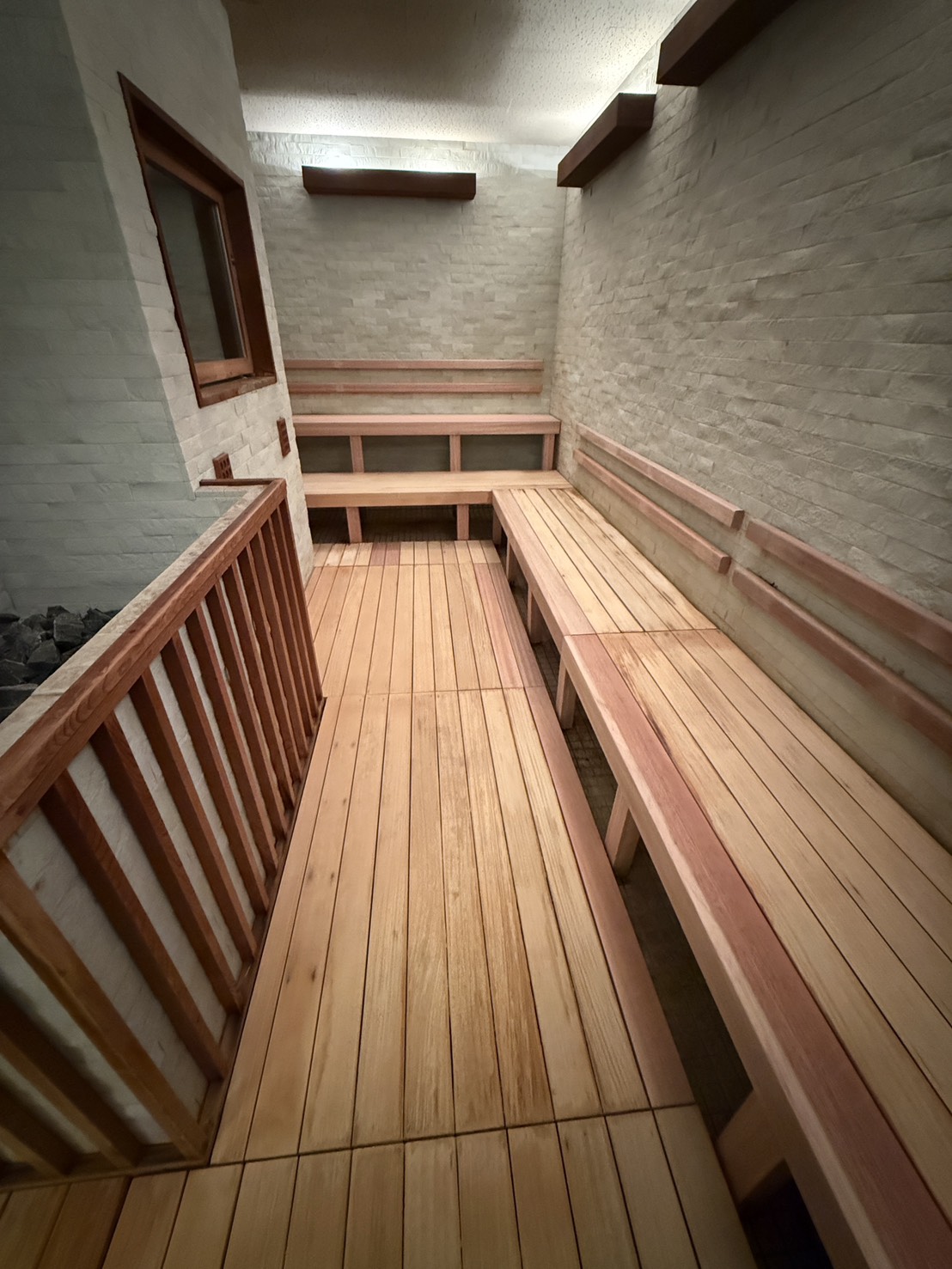 スポーツクラブのサウナ室修繕工事